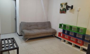 Casa amueblada en renta 2 recamarás zona sur Fraccionamiento Héroes de León. Salida León Silao