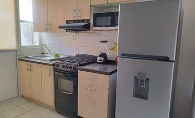 Casa amueblada en renta 2 recamarás zona sur Fraccionamiento Héroes de León. Salida León Silao