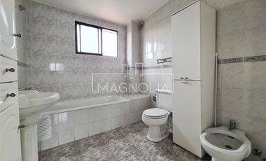 Casa en Arriendo en a pasos de Iglesia Santa Maria