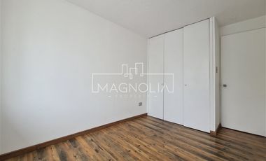 Casa en Arriendo en a pasos de Iglesia Santa Maria