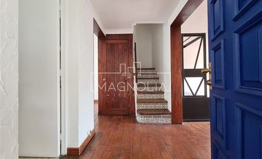 Casa en Arriendo en a pasos de Iglesia Santa Maria