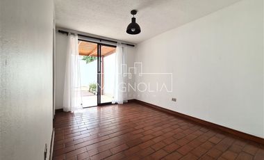 Casa en Arriendo en a pasos de Iglesia Santa Maria