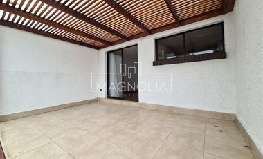 Casa en Arriendo en a pasos de Iglesia Santa Maria