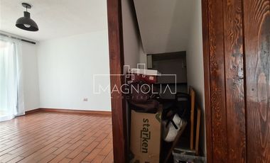 Casa en Arriendo en a pasos de Iglesia Santa Maria