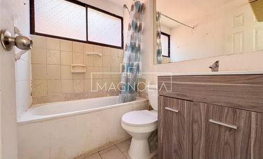 Casa en Arriendo en Benito Rebolledo con Av Marathon