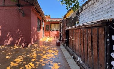 Casa en Arriendo en Benito Rebolledo con Av Marathon