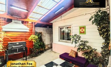 Casa en venta c/ estacionamiento en Hualpén