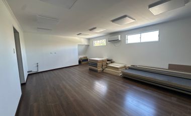 LOCAL  COMERCIAL NUEVO EN PLENA AVENIDA