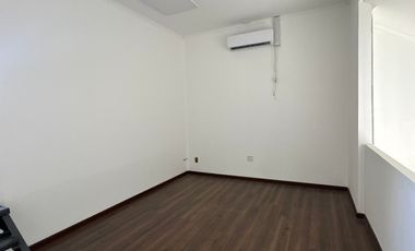 LOCAL  COMERCIAL NUEVO EN PLENA AVENIDA