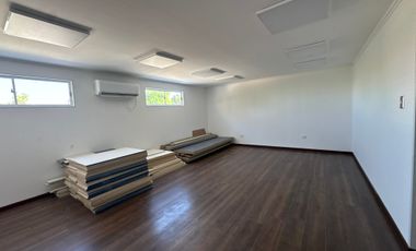 LOCAL  COMERCIAL NUEVO EN PLENA AVENIDA