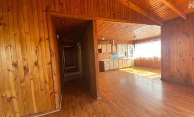 HERMOSA CASA ESQUINA EN PAILLACO