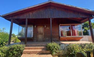 HERMOSA CASA ESQUINA EN PAILLACO