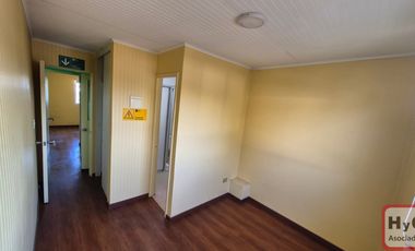 Arriendo oficinas en Quilicura 8 privados 9-B y 2- E