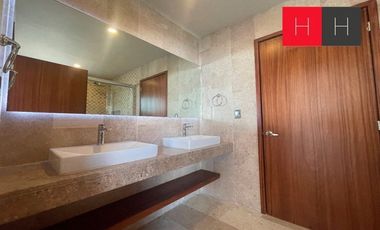 Casa en Venta en Lomas de Angelopolis III