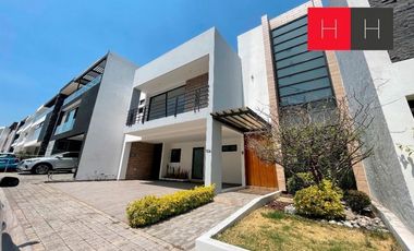 Casa en Venta en Lomas de Angelopolis III