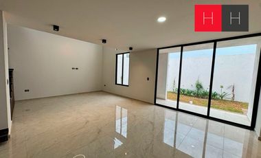 Casa en venta en Lomas de Angelópolis III