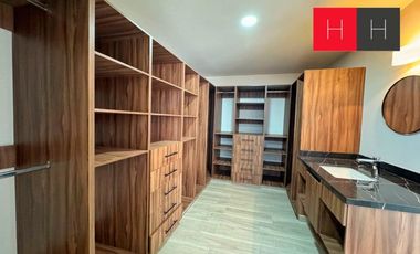 Casa en venta en Lomas de Angelópolis III