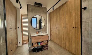 Moderna y Elegante Propiedad en Venta