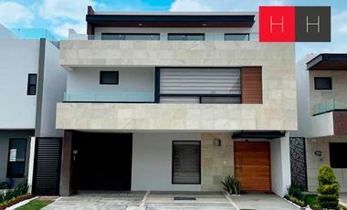 Casa en Venta en Lomas de Angelópolis III