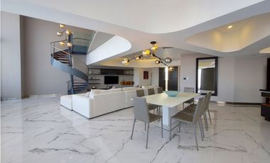 Penthouse en Renta en Sonata