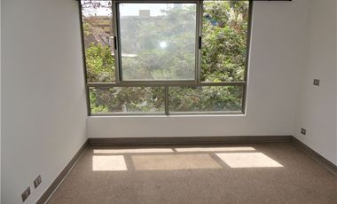 Lindo y Amplio Depto. - M. LOS LEONES