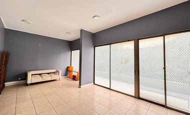 Frente Al Metro Vista Despejada 1E+1B