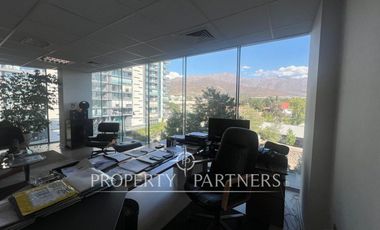 Preciosa oficina planta libre 86 m2 en Escrivá de Balaguer con La Dehesa.  Arriendo