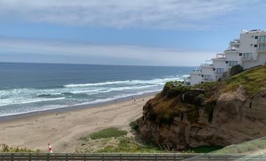 Arriendo año corrido a partir 1de abril ,espectacular Departamento con la mejor vista al mar.