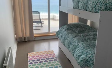 Arriendo año corrido a partir 1de abril ,espectacular Departamento con la mejor vista al mar.