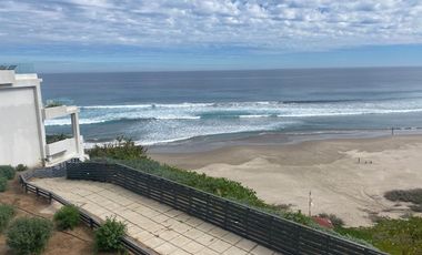 Arriendo año corrido a partir 1de abril ,espectacular Departamento con la mejor vista al mar.