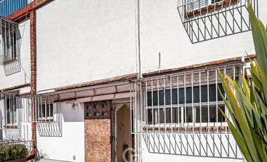 CASA EN RENTA SEMI AMUEBLADA EN SAN ANGEL