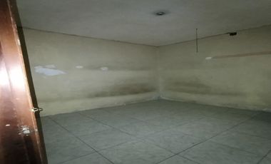 Casa de dos pisos en venta en Quevedo