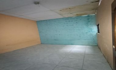 Casa de dos pisos en venta en Quevedo