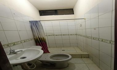 Casa de dos pisos en venta en Quevedo