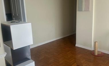 AB Venta departamento 3 dormitorios en Los Mastodontes.