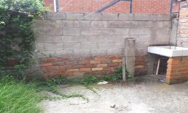 Casa de 3 Niveles en Urbanización Privada – Espacio, Seguridad y Confort en Cuenca