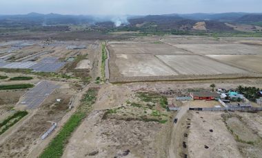 Venta de Terreno Urbano en Bahía de Caráquez CHARAPOTO