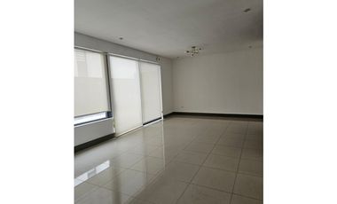 Casa en Renta Fontana Residencial Carretera Nacional JPMG