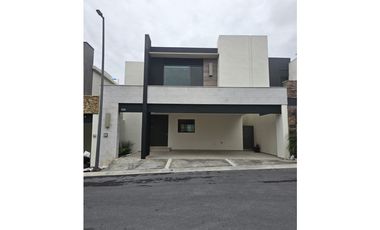 Casa en Renta Fontana Residencial Carretera Nacional JPMG