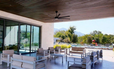 Casa en Renta Fontana Residencial Carretera Nacional JPMG