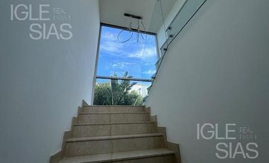 Casa en venta al río en Albanueva, Barrio Nautico ,  Tigre