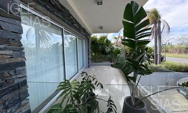 Casa en venta al río en Albanueva, Barrio Nautico ,  Tigre