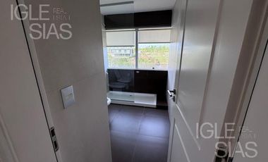 Casa en venta al río en Albanueva, Barrio Nautico ,  Tigre