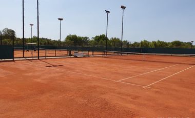 Casa en venta al río en Albanueva, Barrio Nautico ,  Tigre