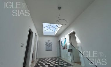 Casa en venta al río en Albanueva, Barrio Nautico ,  Tigre