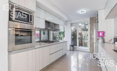 Casa en venta al río en Albanueva, Barrio Nautico ,  Tigre