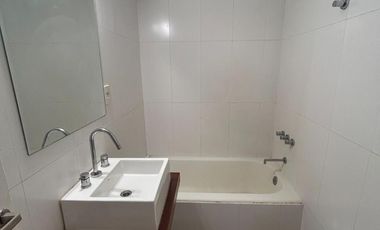 Venta departamento semipiso, 3 ambientes, Palermo Chico, 1° piso contrafrente
