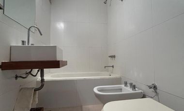 Venta departamento semipiso, 3 ambientes, Palermo Chico, 1° piso contrafrente