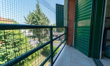 30 entre 500 y 501 M.B. Gonnet - Departamento de dos dormitorios en Venta