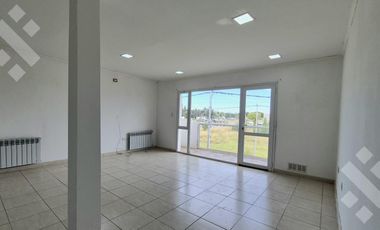 ALQUILER DEPTO 3 AMB, CON BALCÓN Y COCHERA, EN ALTOS DE ALBERDI, PLOTTIER